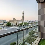 Live In Style. Luxury Destination - Oia - Motor City
